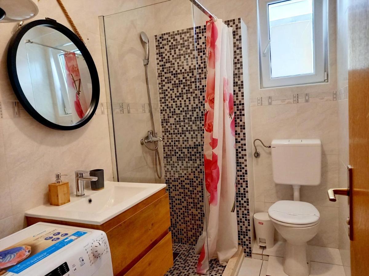 מאקרסקה Apartments Marusic מראה חיצוני תמונה
