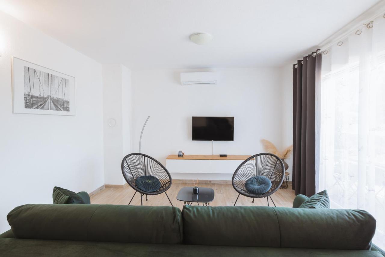 מאקרסקה Apartments Marusic מראה חיצוני תמונה