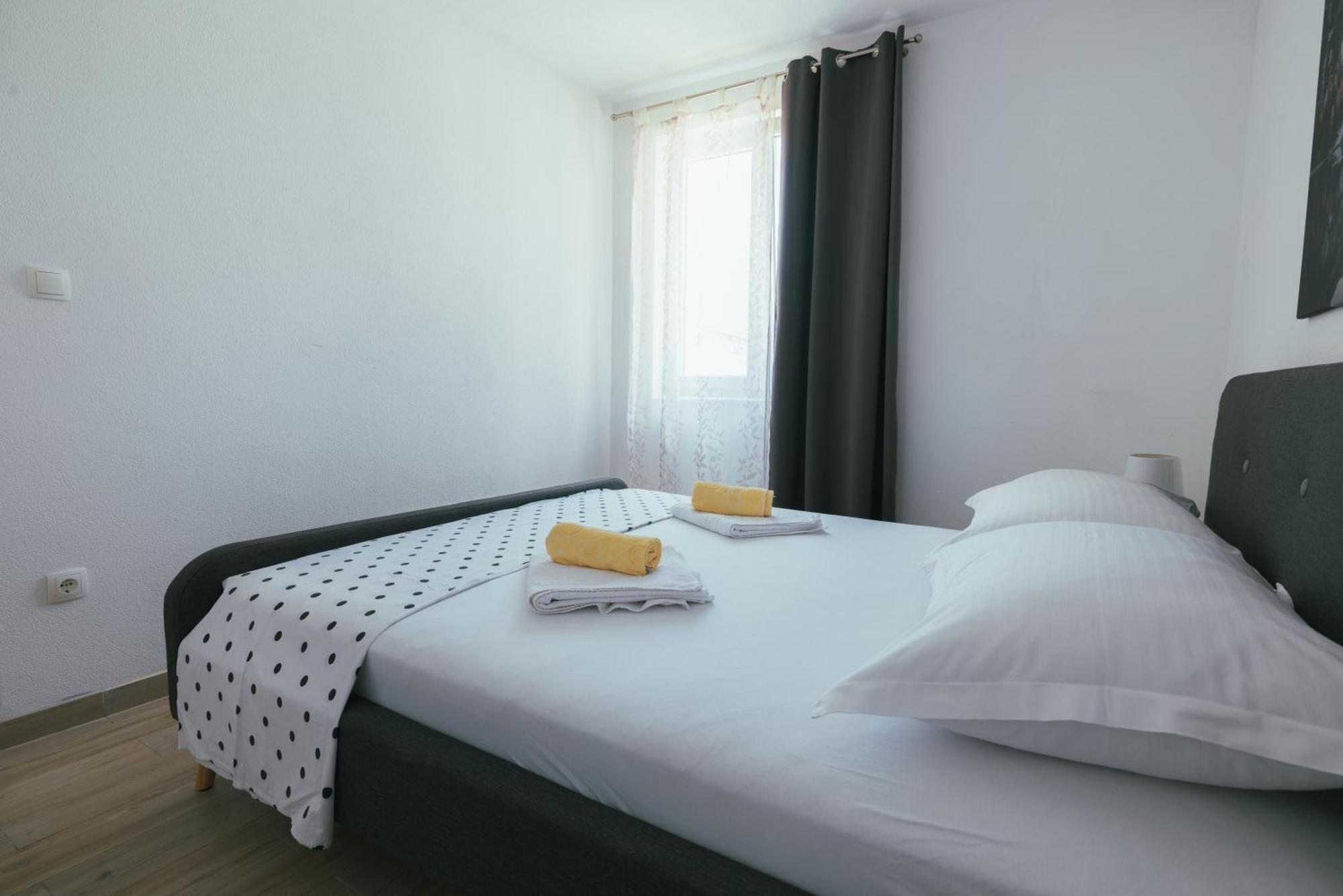 מאקרסקה Apartments Marusic מראה חיצוני תמונה