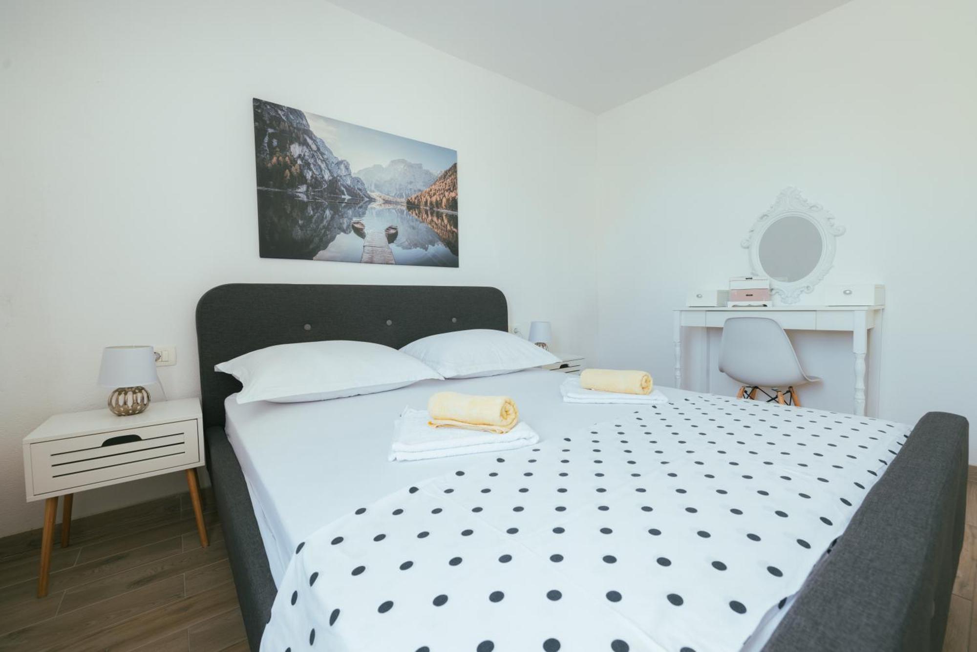 מאקרסקה Apartments Marusic מראה חיצוני תמונה